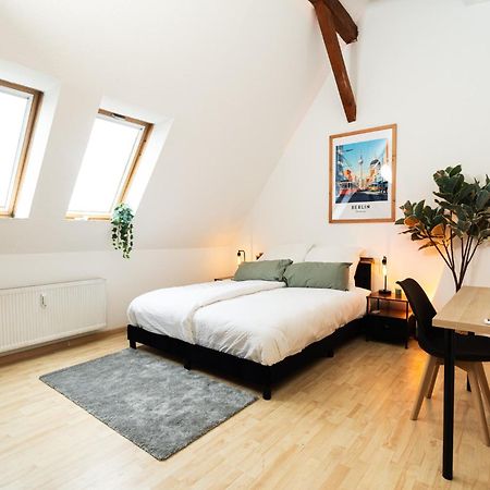 Staywell - Lichtdurchflutetes Apartment Mit Terasse Berlin Exterior foto